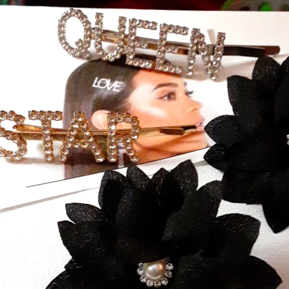 Hair clips 2- STAR, QUEEN. 2 black floral clips